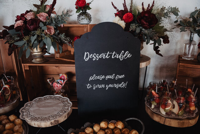 Desszertasztal dekoráció