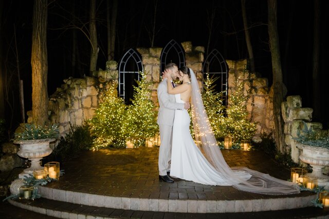 Kimi és Bence karácsonyi esküvője a Deák Udvarházban