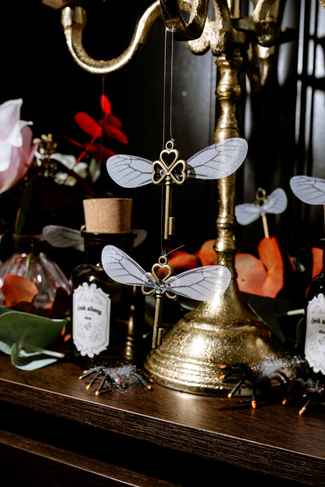 Elegáns asztaldíszek Griffendél hangulatban